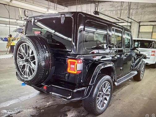 2023 Jeep Wrangler 4xe Sahara High Altitude