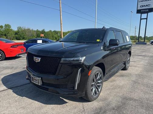 2023 Cadillac Escalade ESV Sport