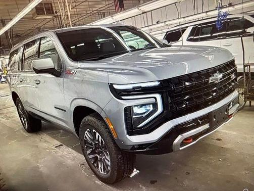 Sterling Gray Metallic 2025 Chevrolet Suburban 4WD Z71