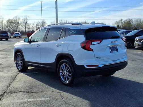 2024 GMC Terrain SLT
