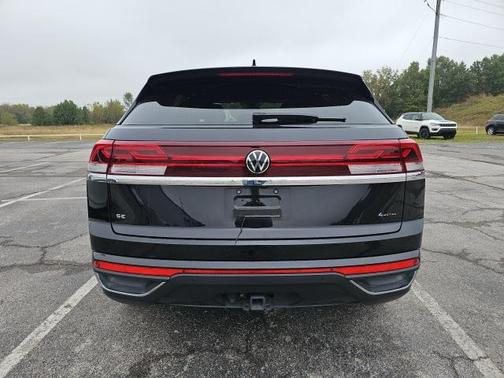 2024 Volkswagen Atlas Cross Sport 2.0T SE w/Technology 4MOTION