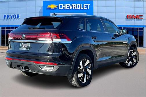 2024 Volkswagen Atlas Cross Sport 2.0T SE w/Technology 4MOTION