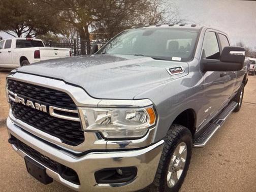 2023 RAM 2500 Big Horn Crew Cab 4x4 8' Box