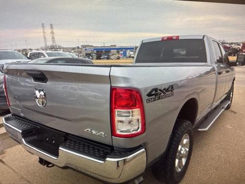 2023 RAM 2500 Big Horn Crew Cab 4x4 8' Box