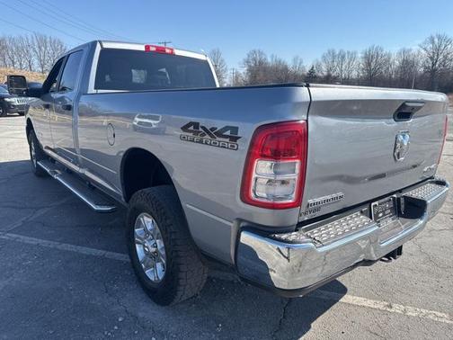 2023 RAM 2500 Big Horn Crew Cab 4x4 8' Box