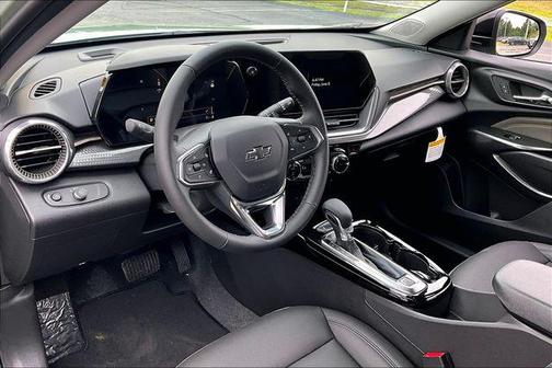 Cacti Green 2026 Chevrolet Trax FWD ACTIV
