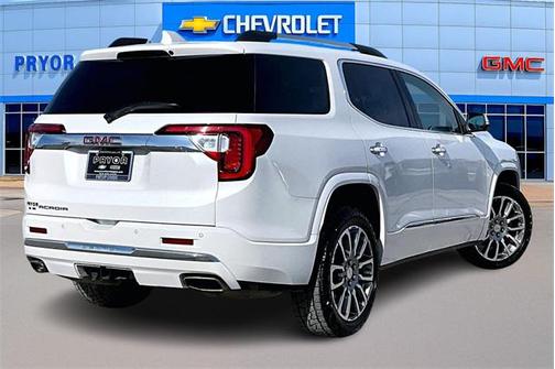 2020 GMC Acadia Denali