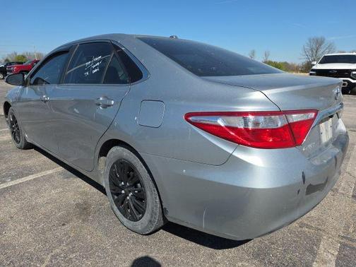 2015 Toyota Camry Hybrid LE