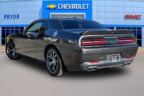 2015 Dodge Challenger SXT
