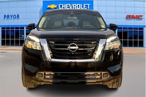 2022 Nissan Pathfinder S 2WD