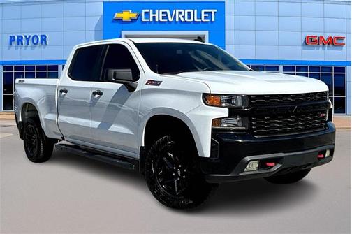 2022 Chevrolet Silverado 1500 Custom Trail Boss