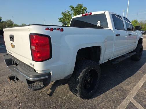 Summit White 2018 Chevrolet Silverado 2500 WT