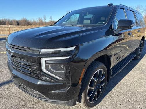 2025 Chevrolet Suburban RST