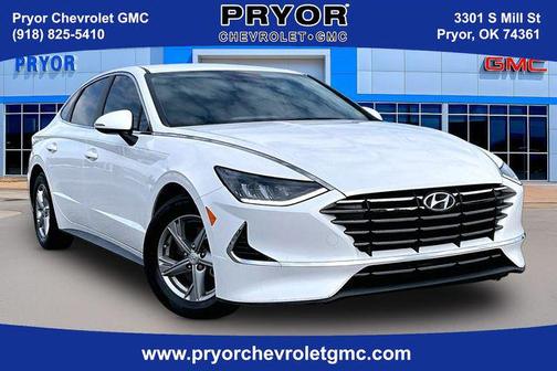 Quartz White 2022 Hyundai SONATA SE