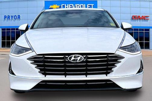 Quartz White 2022 Hyundai SONATA SE