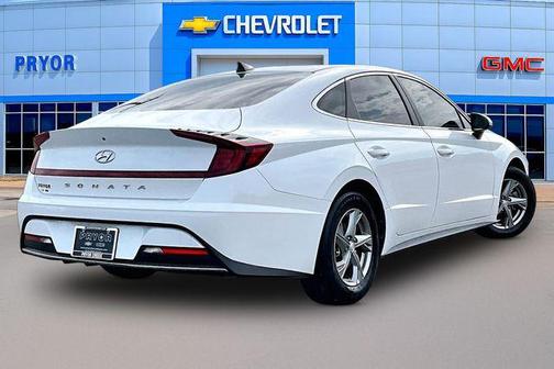 Quartz White 2022 Hyundai SONATA SE