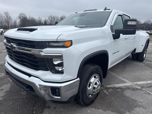 2024 Chevrolet Silverado 3500 LT