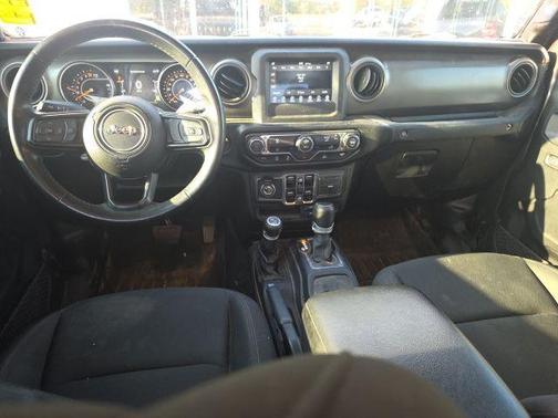 Granite Crystal Metallic Clearcoat 2021 Jeep Gladiator Sport S