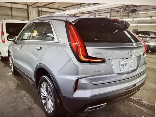 2024 Cadillac XT4 Premium Luxury