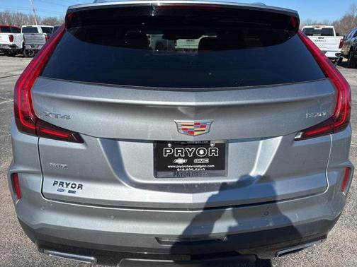 2024 Cadillac XT4 Premium Luxury