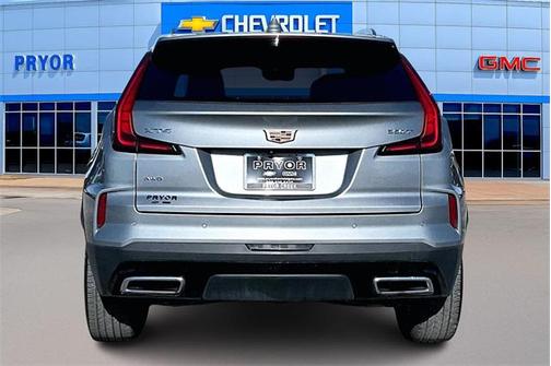 2024 Cadillac XT4 Premium Luxury