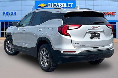 Quicksilver Metallic 2022 GMC Terrain SLT