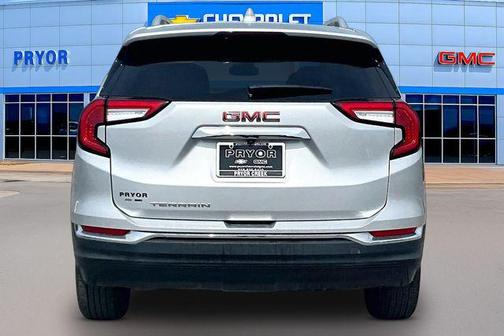 Quicksilver Metallic 2022 GMC Terrain SLT