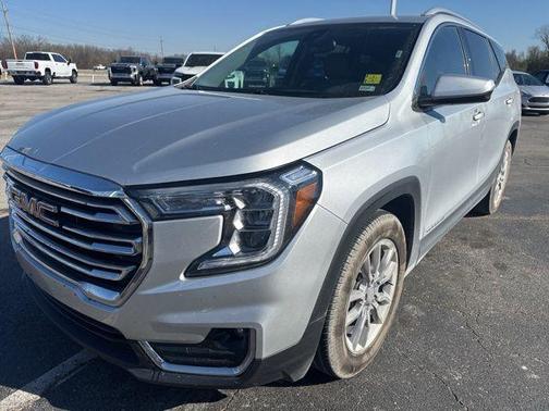 Quicksilver Metallic 2022 GMC Terrain SLT