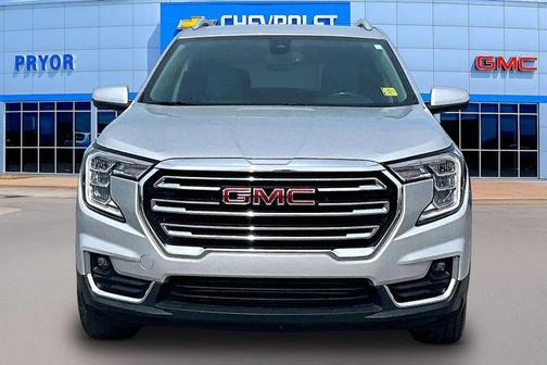 Quicksilver Metallic 2022 GMC Terrain SLT