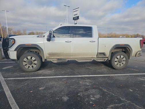 2023 GMC Sierra 2500 Denali