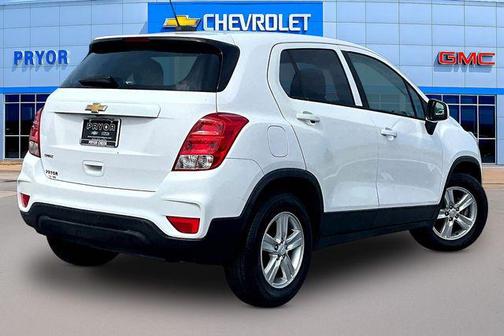 Summit White 2019 Chevrolet Trax LS