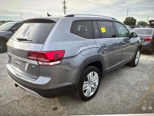 Platinum Gray Metallic 2019 Volkswagen Atlas 3.6L SE w/Technology