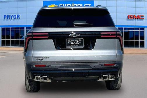 Sterling Gray Metallic 2026 Chevrolet Traverse LT