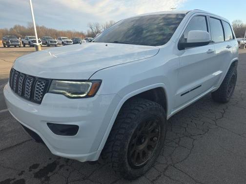 2020 Jeep Grand Cherokee Altitude