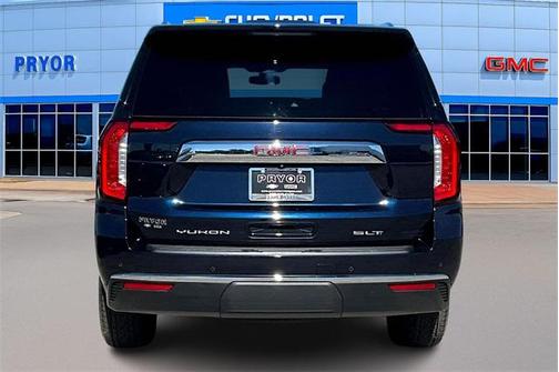 2022 GMC Yukon SLT