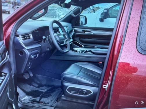 2022 Jeep Wagoneer Series III Carbide 4x4