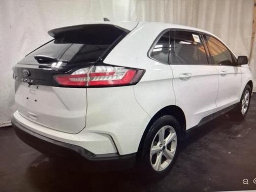 2021 Ford Edge SE