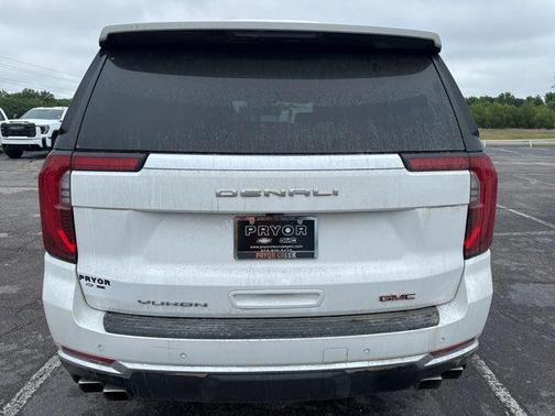 Summit White 2025 GMC Yukon XL Denali