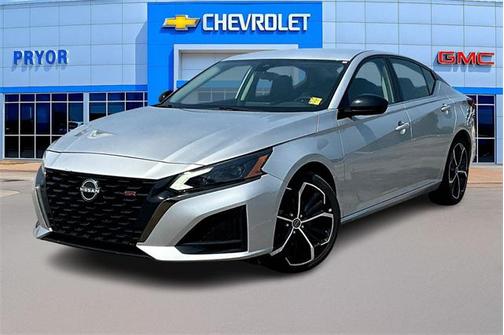 2023 Nissan Altima SR FWD