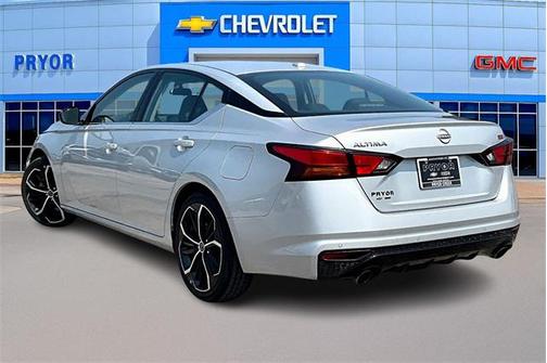 2023 Nissan Altima SR FWD