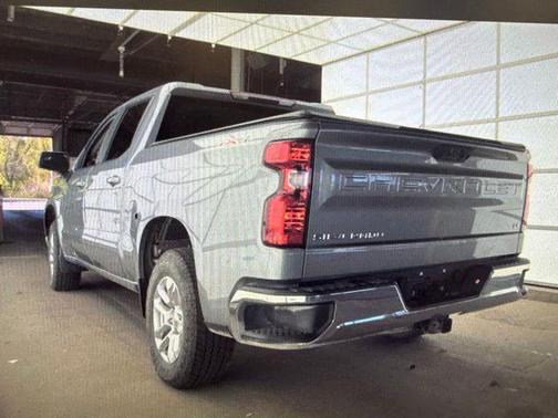 Sterling Gray Metallic 2024 Chevrolet Silverado 1500 LT