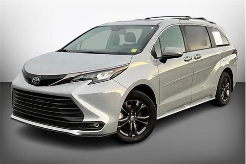 2024 Toyota Sienna Woodland Edition