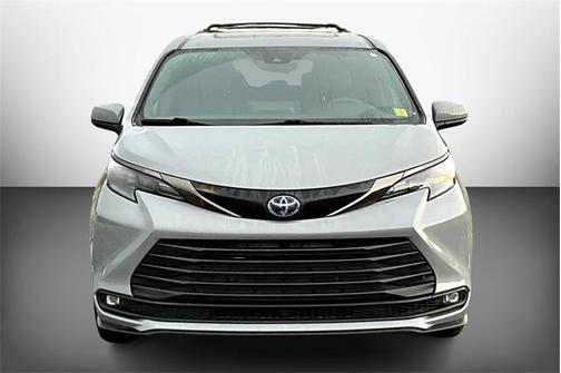 2024 Toyota Sienna Woodland Edition
