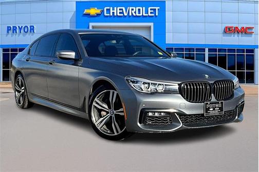 2019 BMW 740 740i