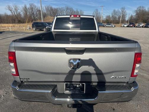 2021 RAM 3500 Tradesman Crew Cab 4x4 8' Box