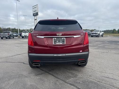 2017 Cadillac XT5 Base