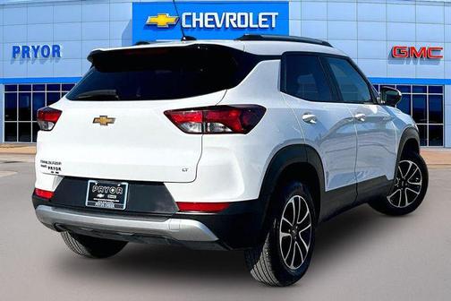Summit White 2025 Chevrolet Trailblazer LT