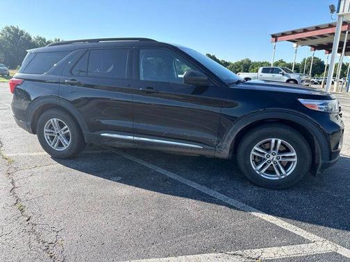 Agate Black Metallic 2022 Ford Explorer XLT