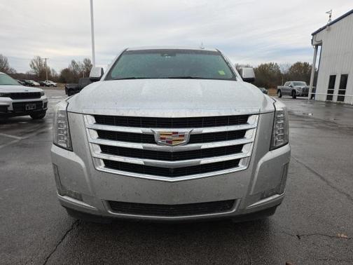 2016 Cadillac Escalade Luxury