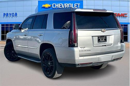 2016 Cadillac Escalade Luxury